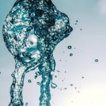 Ucieka Ci woda ze skóry? 9 objawów nadmiernej utraty przez naskórek i szybka strategia naprawcza
